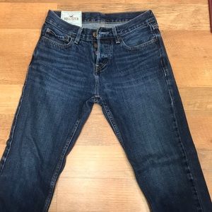 Hollister size 28x30